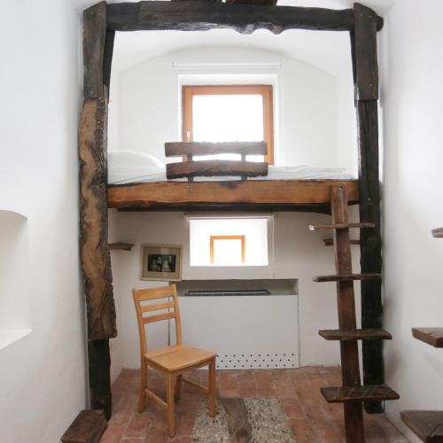 هاستل چیست؟