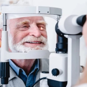 بهترین کلینیک چشم پزشکی اصفهان